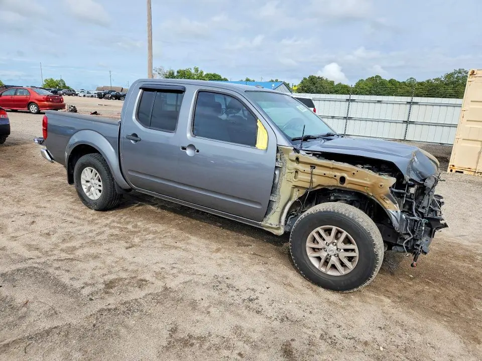 2018 NISSAN FRONTIER SV  