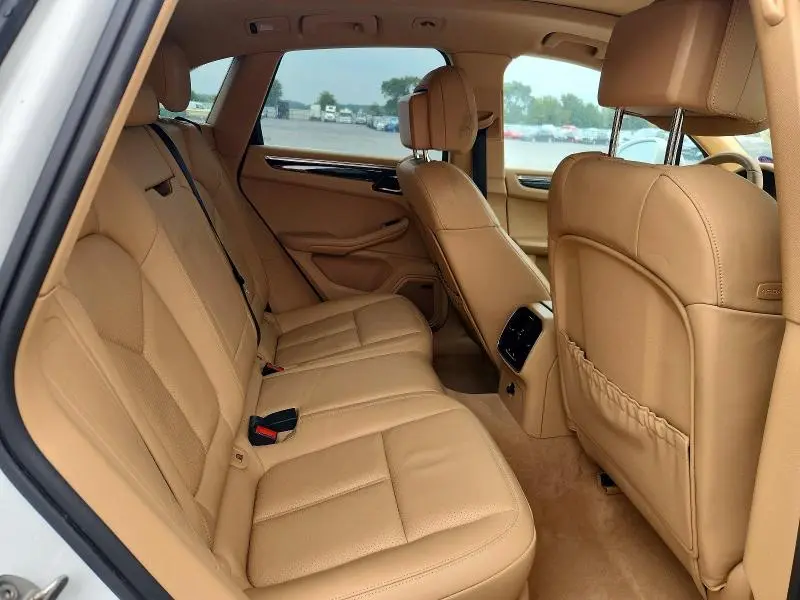 2015 PORSCHE MACAN S  