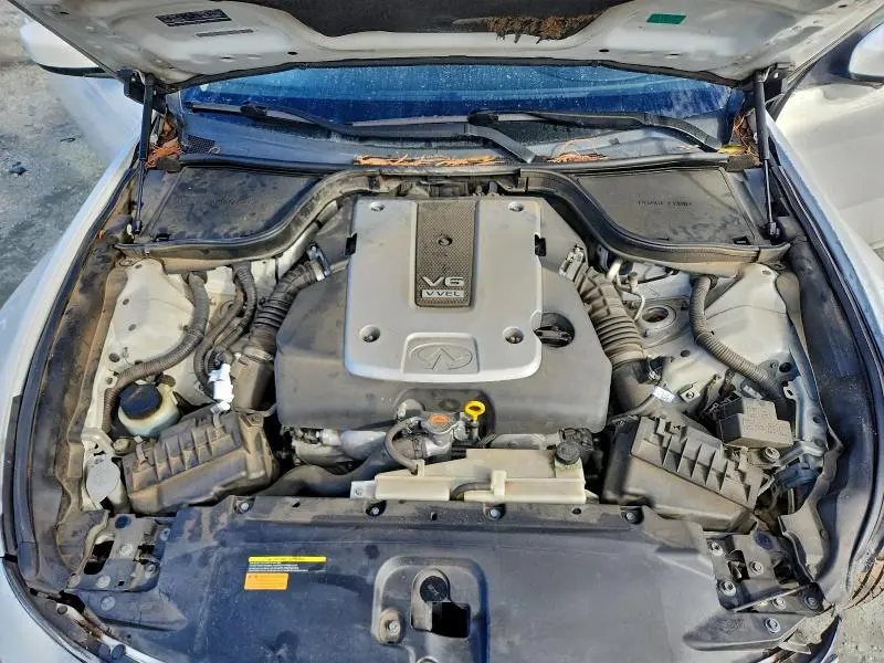 2013 INFINITI G37 JOURNEY  