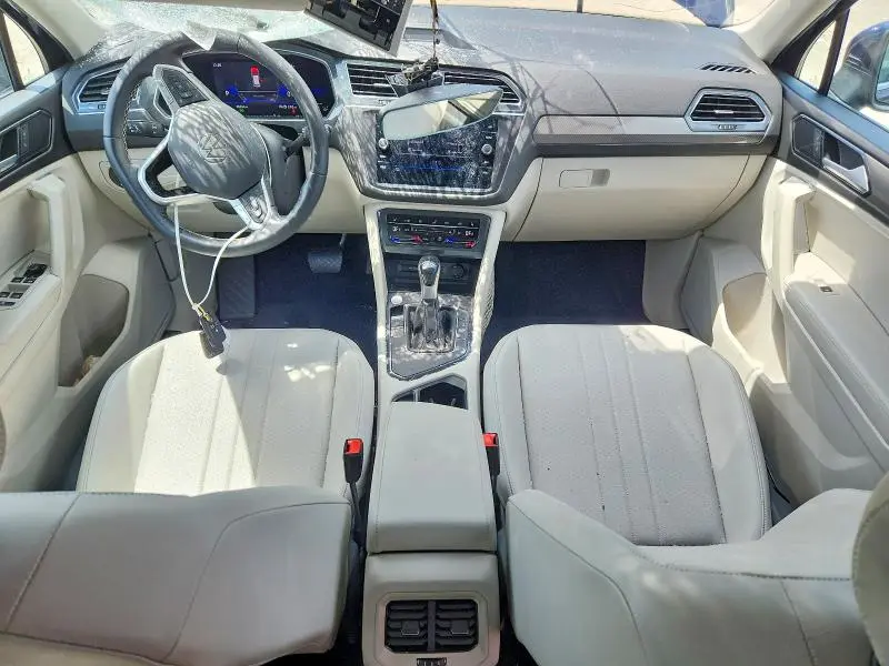 2023 VOLKSWAGEN TIGUAN SE  