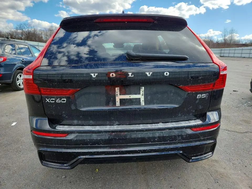 2025 VOLVO XC60 ULTRA  