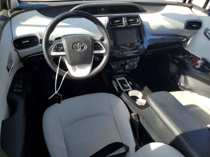 2016 TOYOTA PRIUS FOUR TOURING  