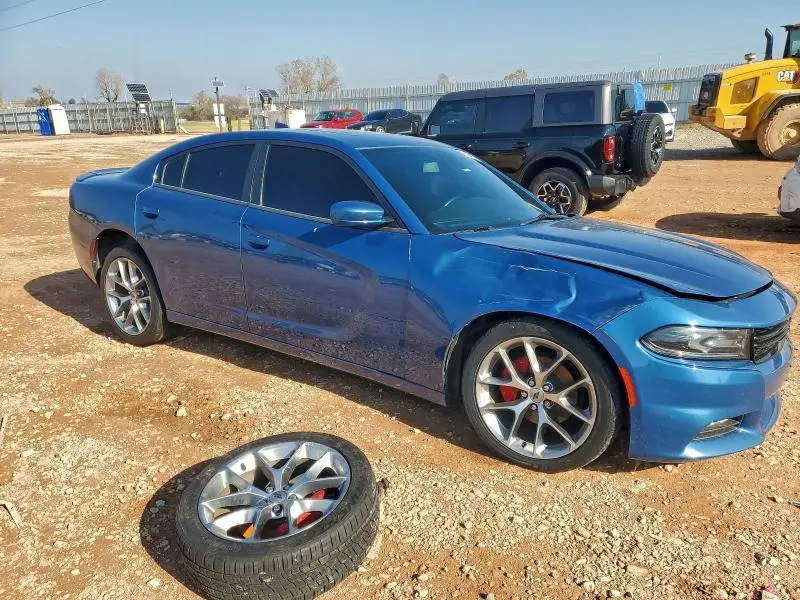 2020 DODGE CHARGER SXT  