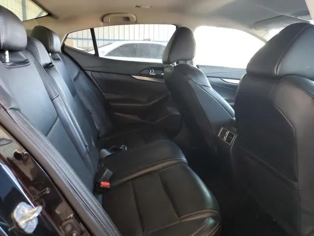 2022 NISSAN MAXIMA SV