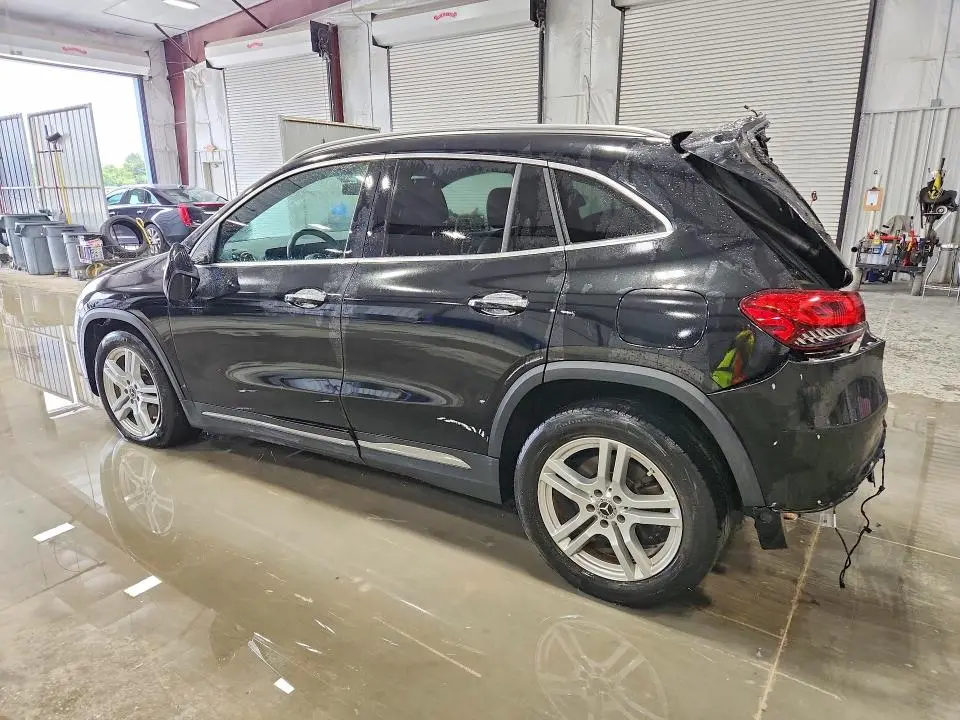 2021 MERCEDES-BENZ GLA 250 4MATIC  