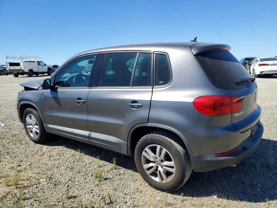 2014 VOLKSWAGEN TIGUAN S  