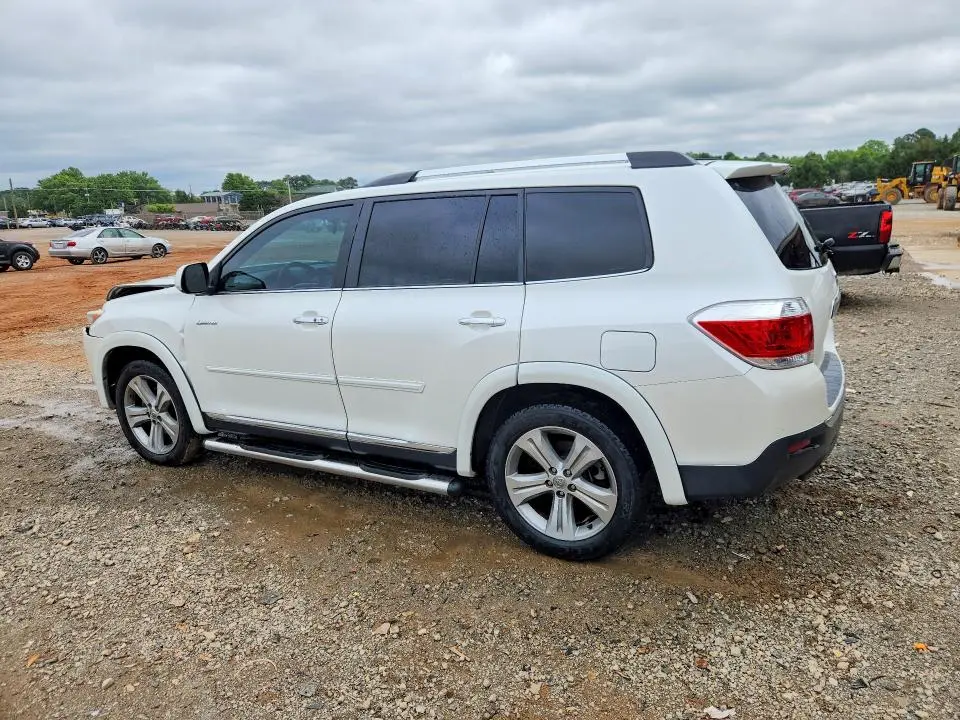 2013 TOYOTA HIGHLANDER LIMITED  