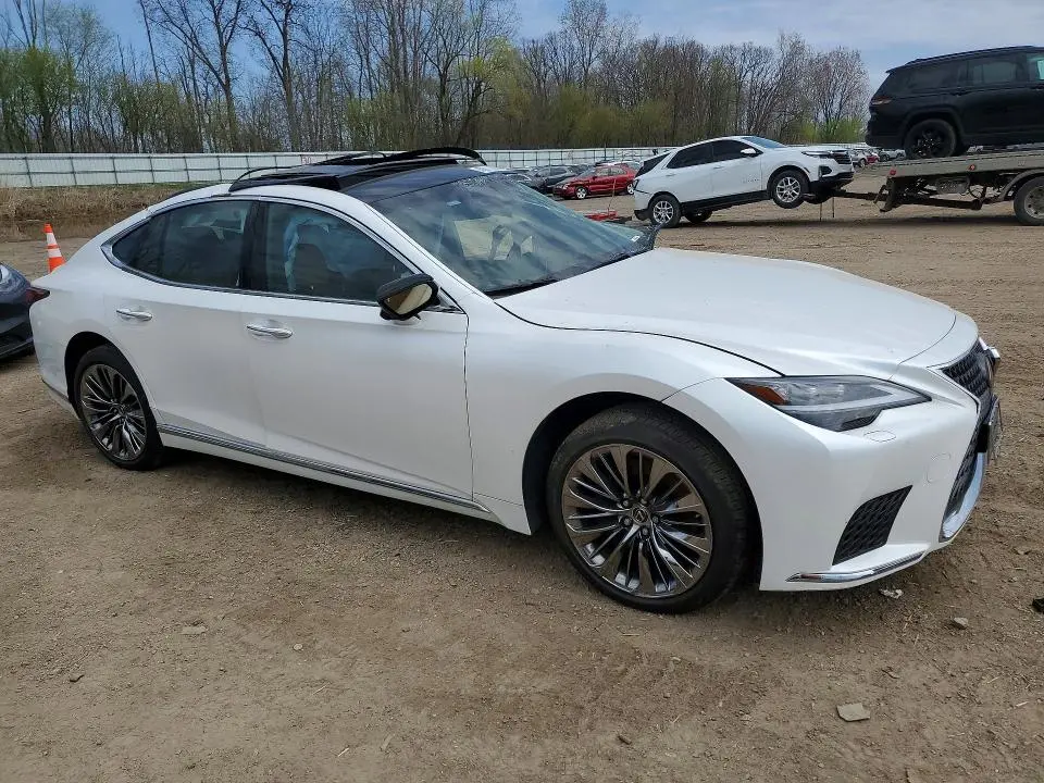 2022 LEXUS LS 500  