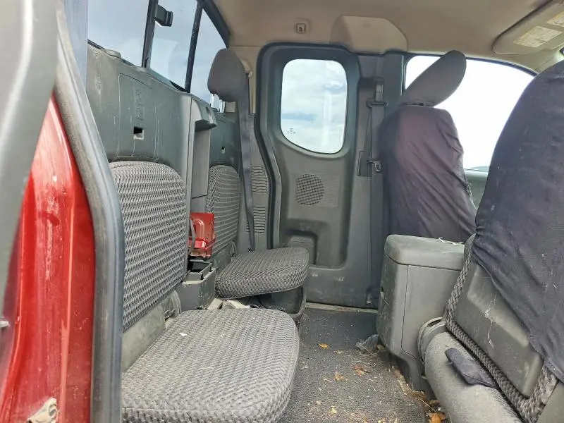 2012 NISSAN FRONTIER SV V6  