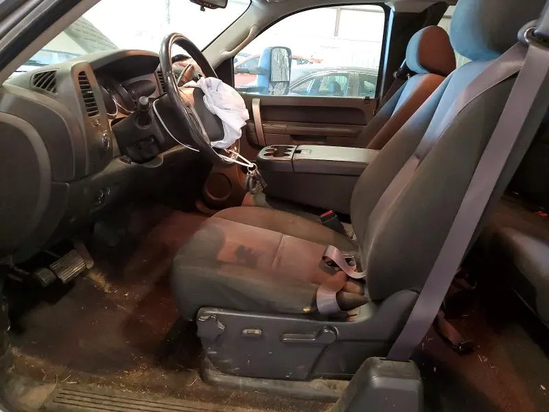 2011 CHEVROLET SILVERADO K2500 HEAVY DUTY LT  
