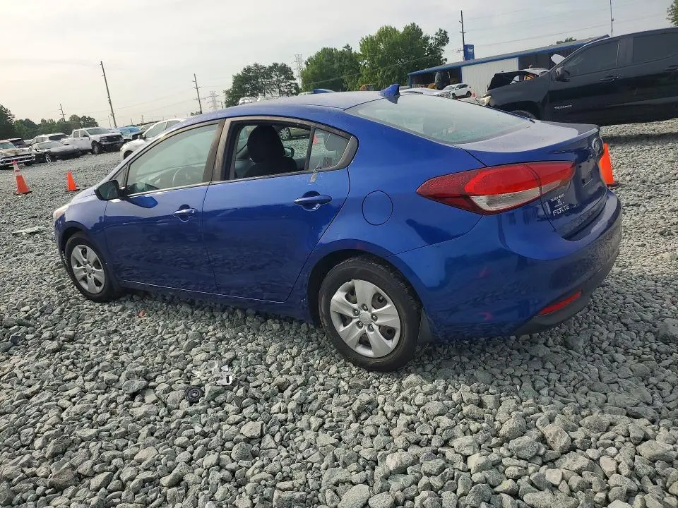2017 KIA FORTE LX  