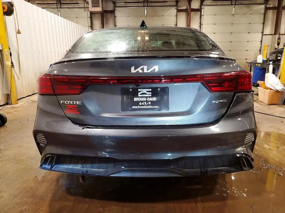 2022 KIA FORTE GT LINE  