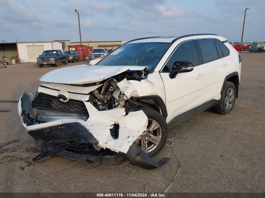 2022 TOYOTA RAV4 XLE