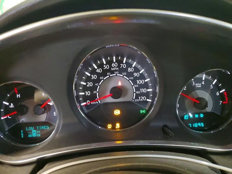 2013 CHRYSLER 200 LIMITED  