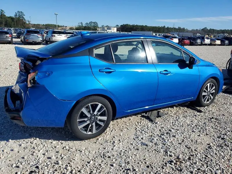 2021 NISSAN VERSA SV  