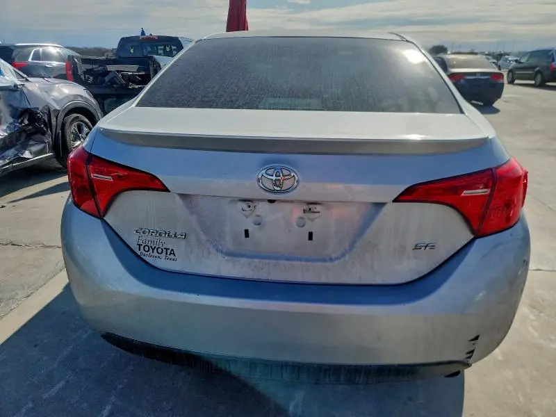 2019 TOYOTA COROLLA SE  