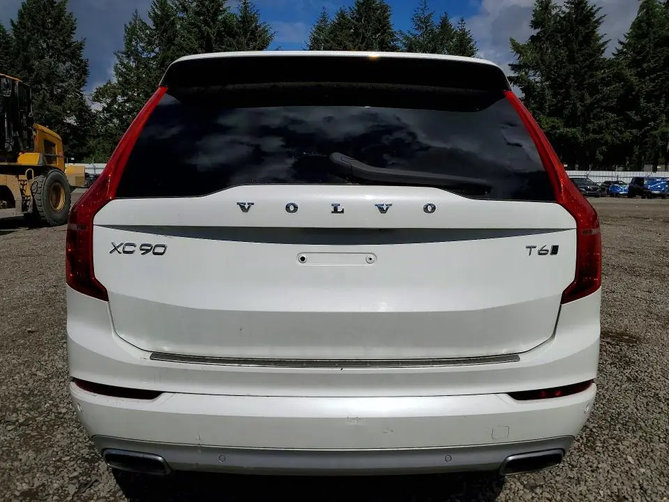2019 VOLVO XC90 T6 MOMENTUM  