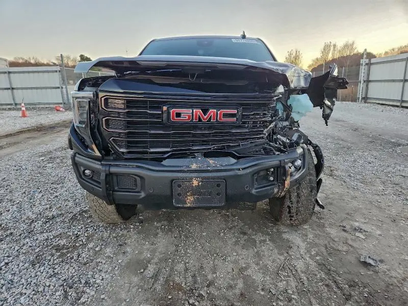 2024 GMC SIERRA K1500 AT4X  