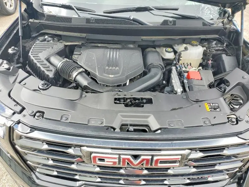 2024 GMC ACADIA AT4  