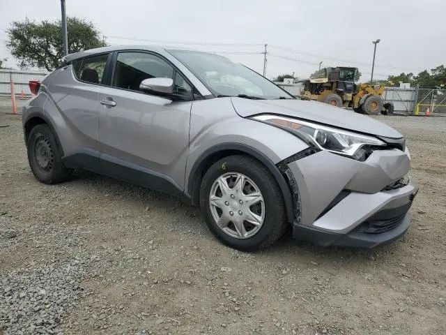 2019 TOYOTA C-HR XLE  
