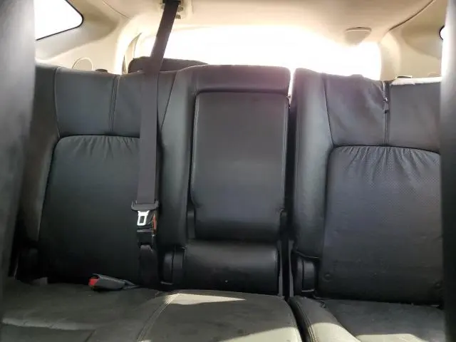 2010 NISSAN MURANO S  