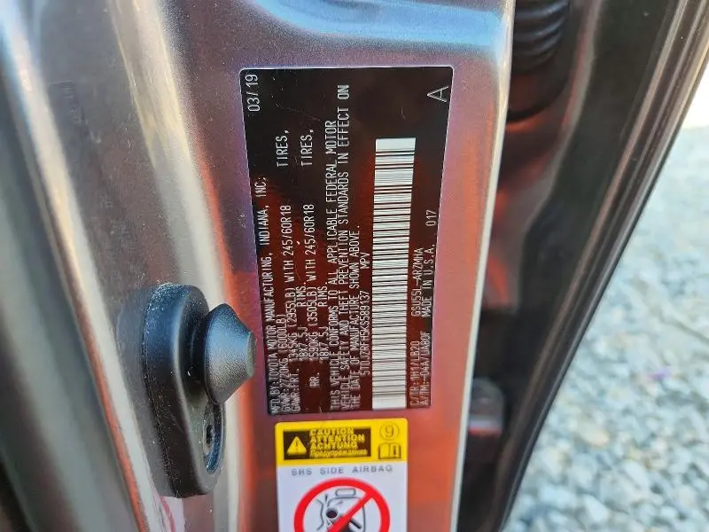 2019 TOYOTA HIGHLANDER XLE  
