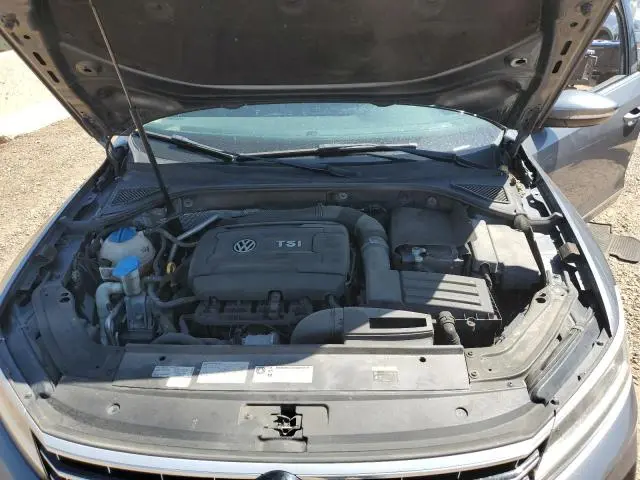 2017 VOLKSWAGEN PASSAT R-LINE  