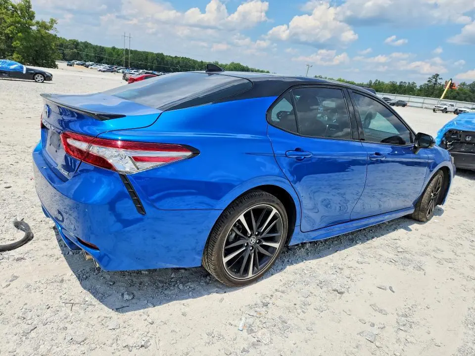 2019 TOYOTA CAMRY XSE V6  