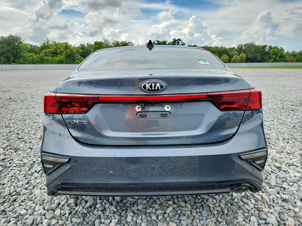 2020 KIA FORTE LXS  