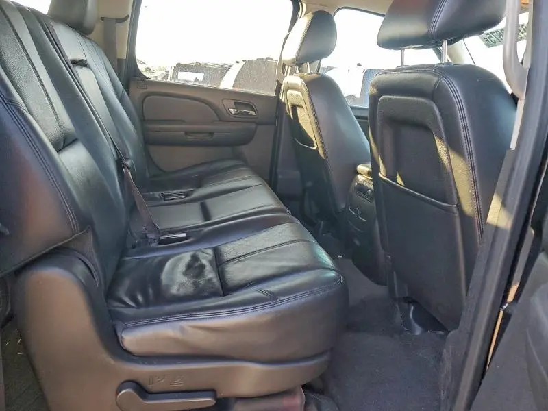 2013 CHEVROLET SUBURBAN K1500 LT  