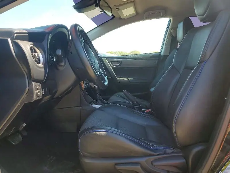 2017 TOYOTA COROLLA SE  
