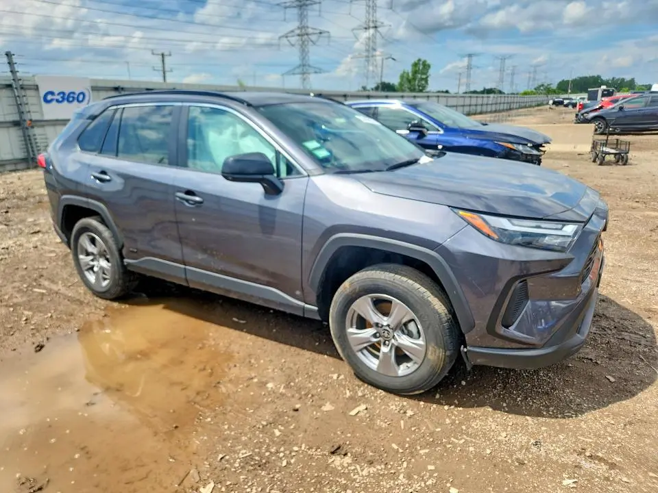2024 TOYOTA RAV4 LE  