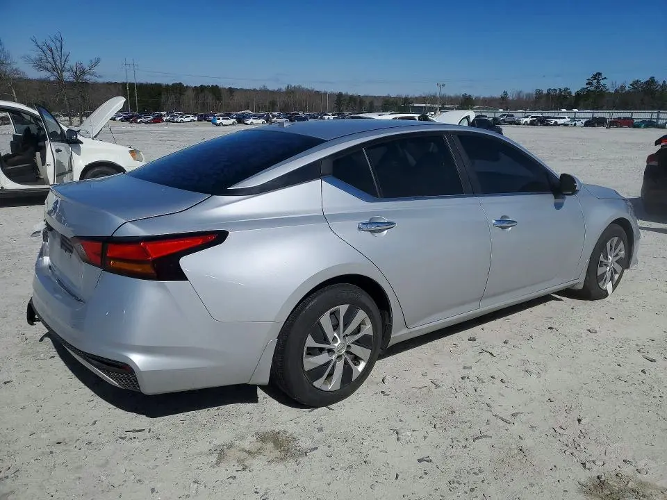 2020 NISSAN ALTIMA S  