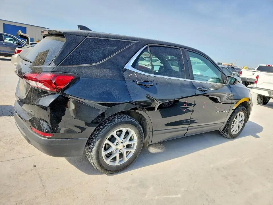 2022 CHEVROLET EQUINOX LT  