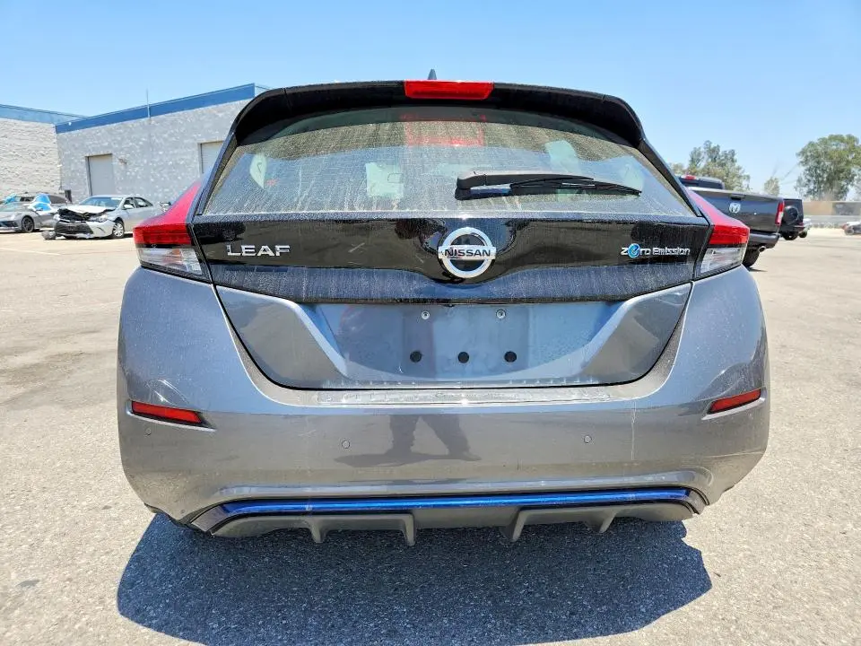 2020 NISSAN LEAF S  