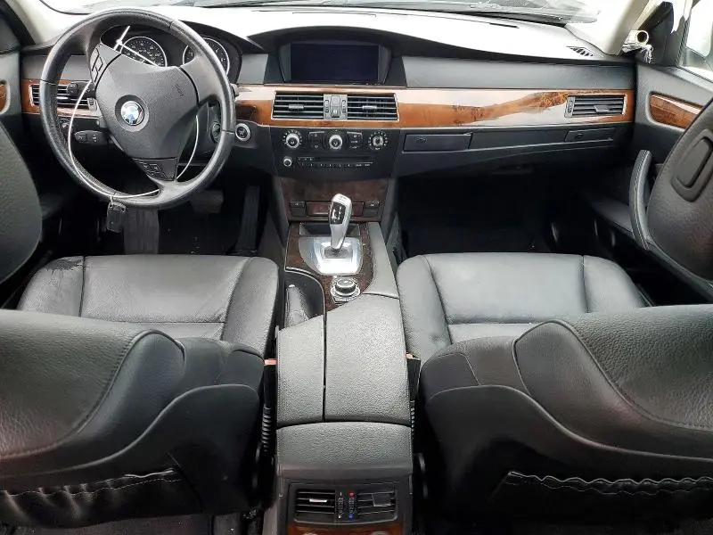 2010 BMW 528 I  