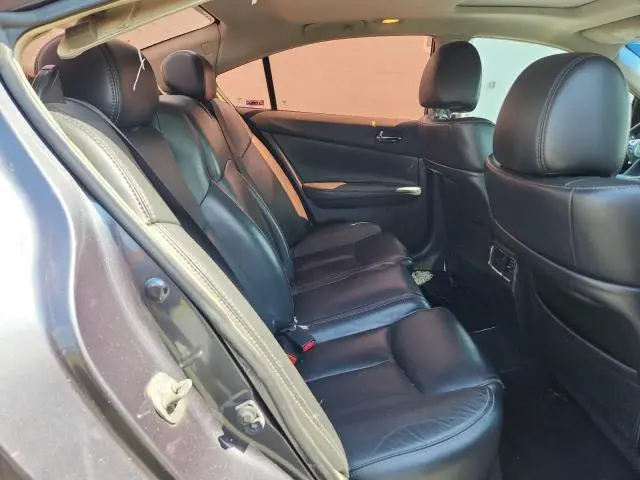 2011 NISSAN MAXIMA S  