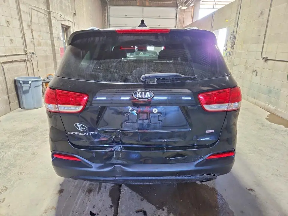 2018 KIA SORENTO LX  