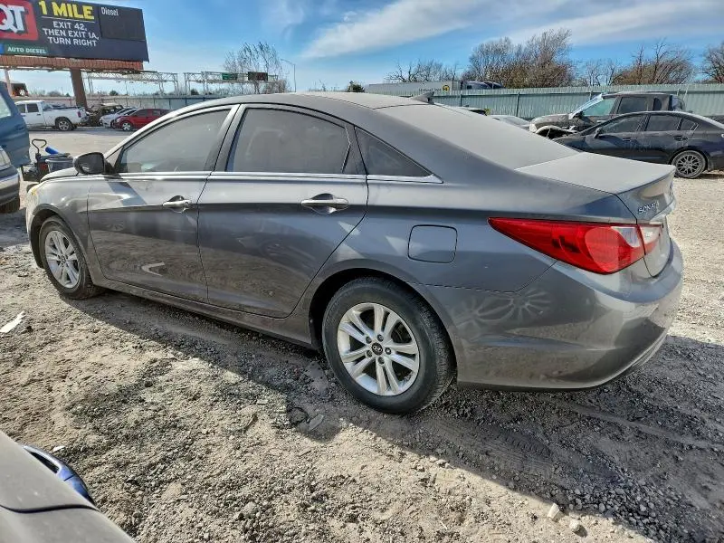 2013 HYUNDAI SONATA GLS  