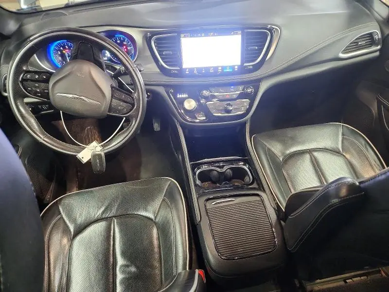 2021 CHRYSLER PACIFICA LIMITED  