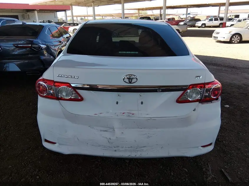 2013 TOYOTA COROLLA LE
