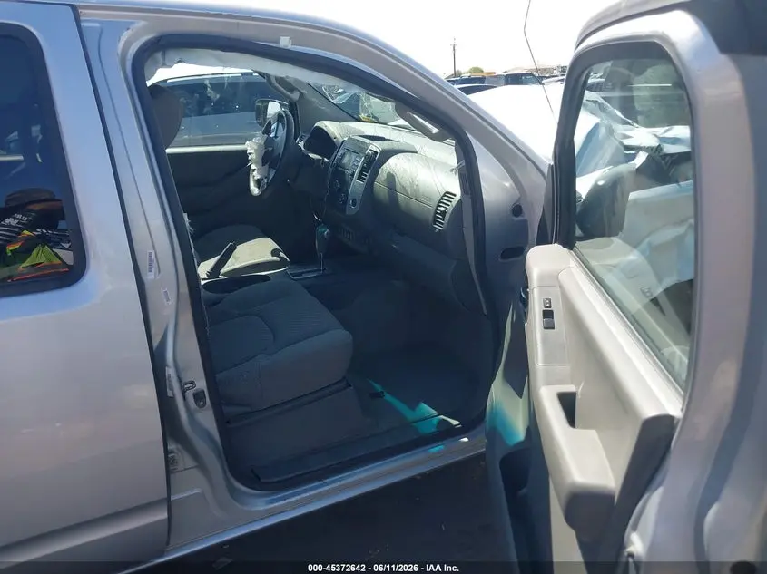 2014 NISSAN FRONTIER SV