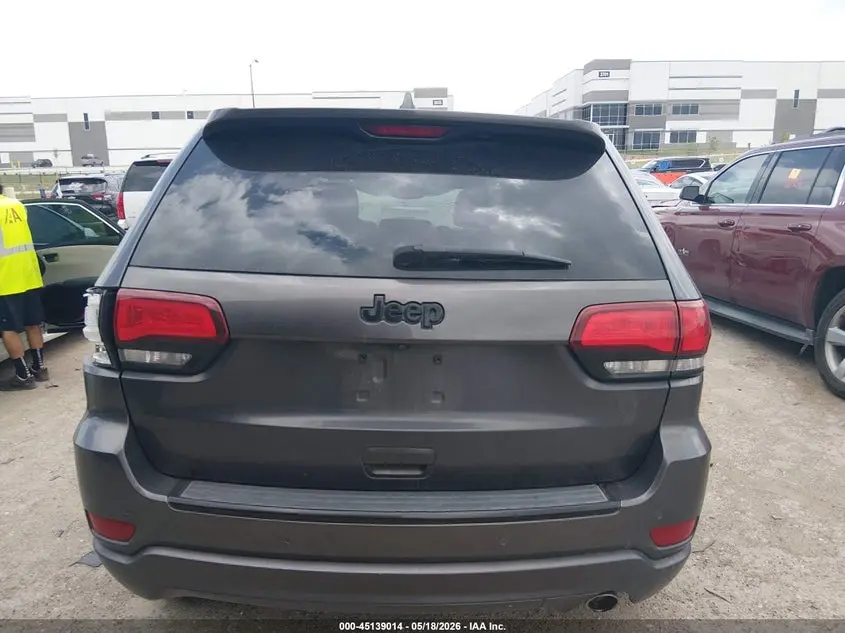 2017 JEEP GRAND CHEROKEE ALTITUDE 4X2