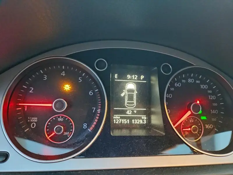 2010 VOLKSWAGEN PASSAT KOMFORT  