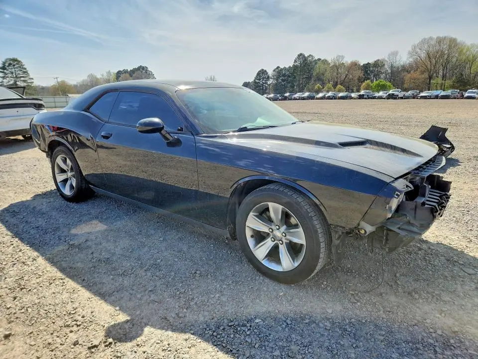 2017 DODGE CHALLENGER SXT  