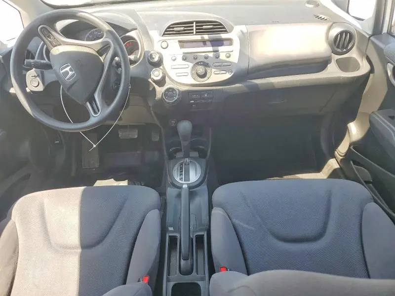 2011 HONDA FIT   