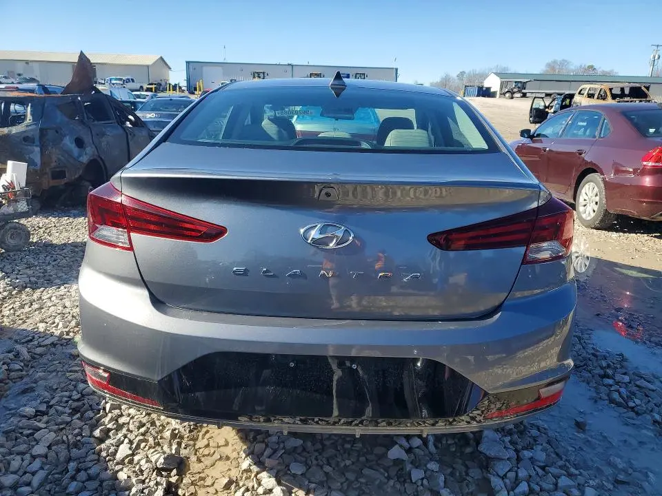 2019 HYUNDAI ELANTRA SEL  