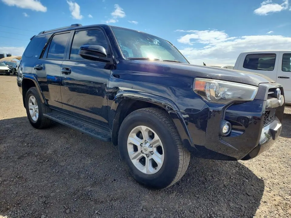 2021 TOYOTA 4RUNNER SR5  