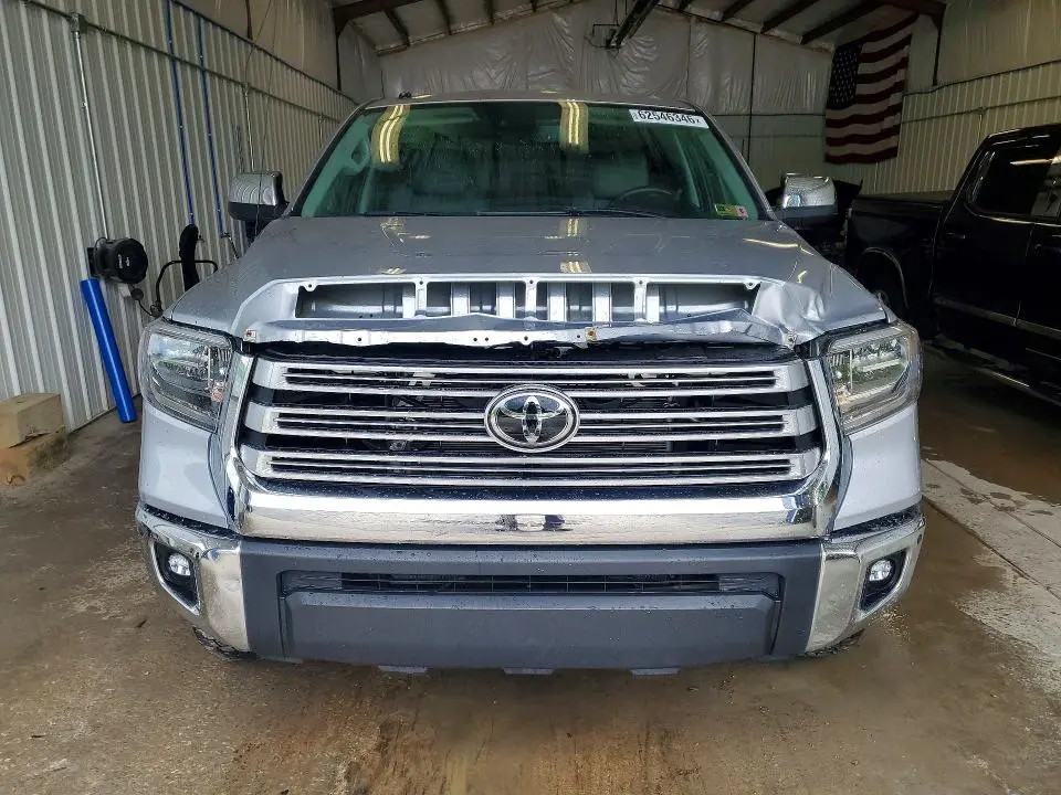 2018 TOYOTA TUNDRA DOUBLE CAB LIMITED  
