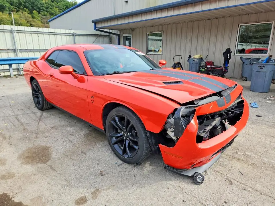 2017 DODGE CHALLENGER SXT  